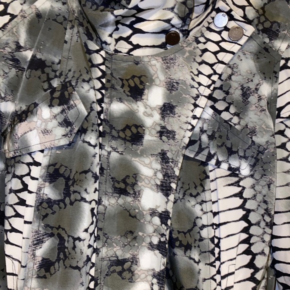 Armani Exchange Coat - Picture 6 of 9